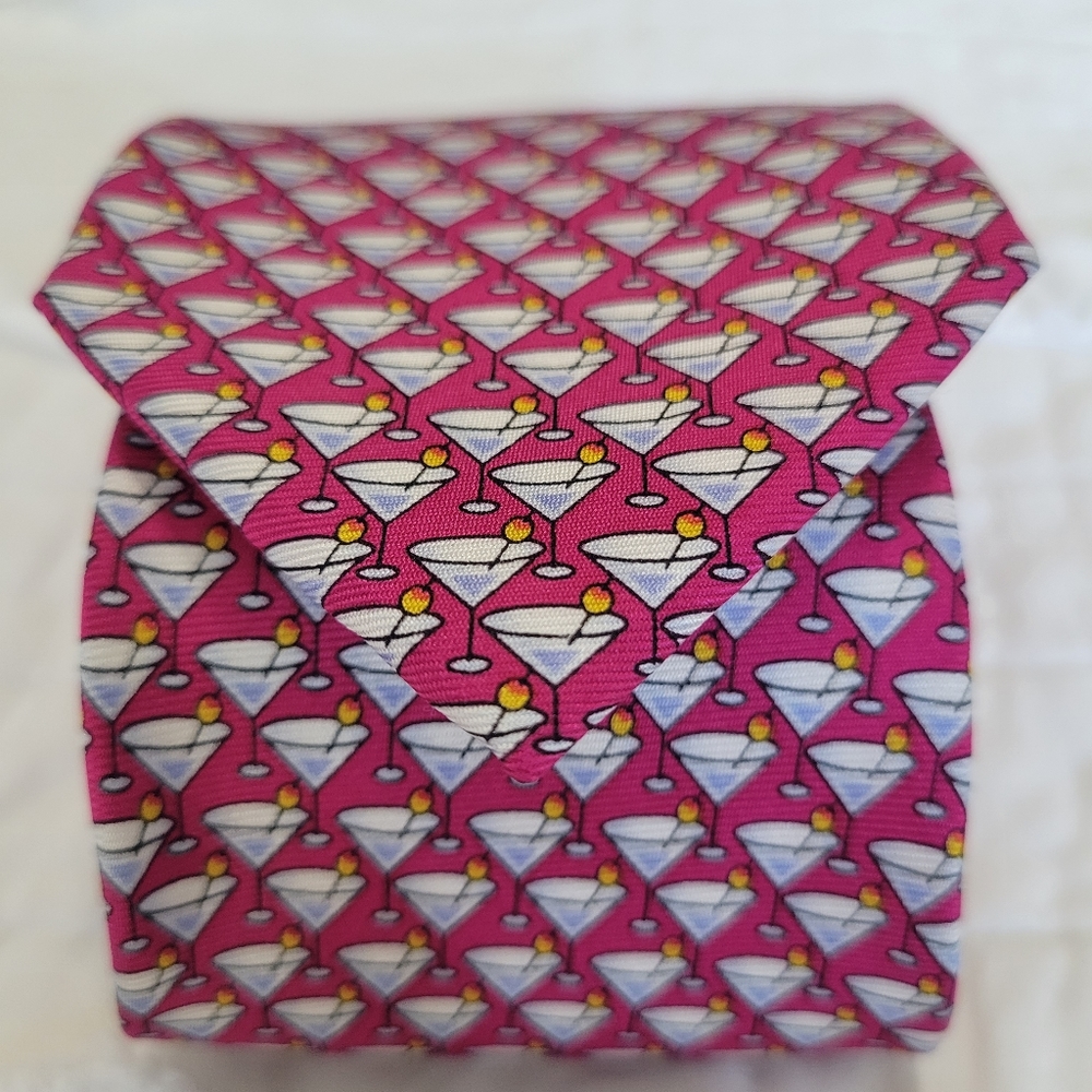 Tailorbyrd Collection Pink Martini 100% Silk Tie Like New RARE